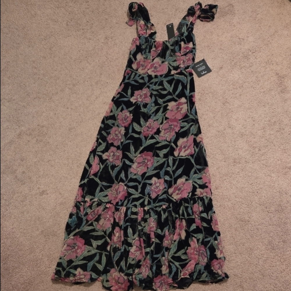 Lulu's Floral Velvet Dress *NWT*